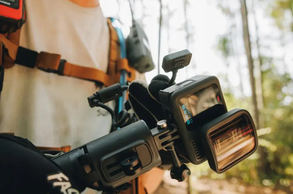 GoPro Klapka z ładowaniem magnetycznym do HERO wersja 9-13