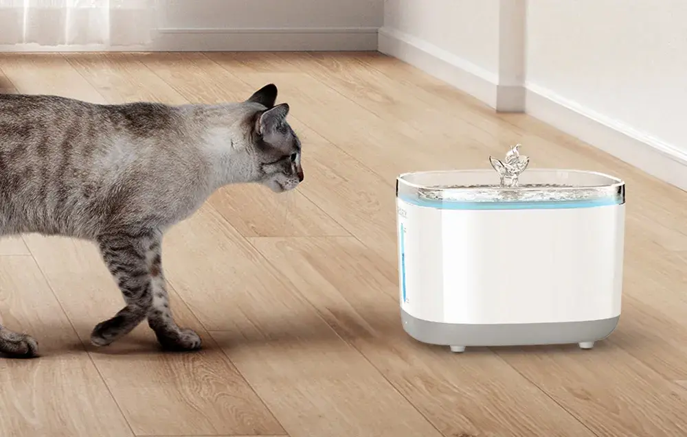 Inteligentna fontanna-poidlo dla zwierzat Rojeco Wireless 2,5L